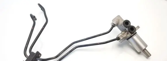Audi A6 S6 C5 4B Master brake cylinder