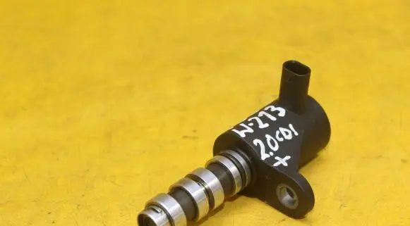 Mercedes-Benz C W205 Oil level sensor 