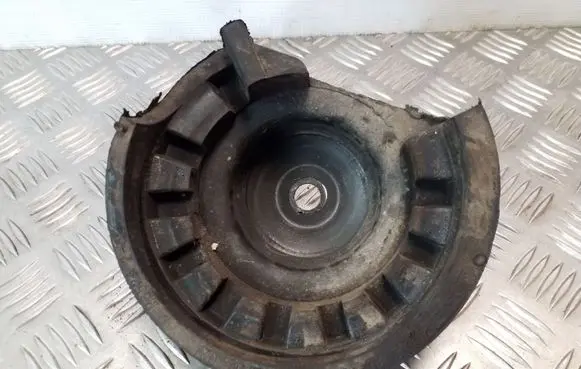 Opel Vivaro Front coil spring rubber mount 8200904006 93862240