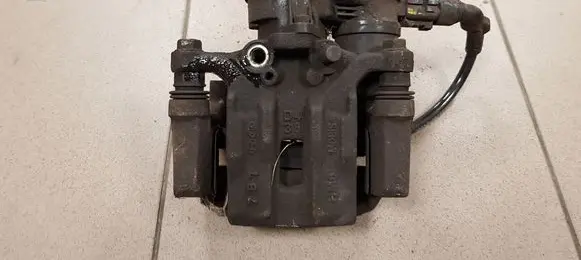 KIA Optima Rear brake caliper A558237700