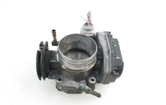 Skoda Octavia Mk1 (1U) Throttle body valve 06A133064H