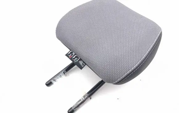 Opel Grandland X Rear seat headrest
