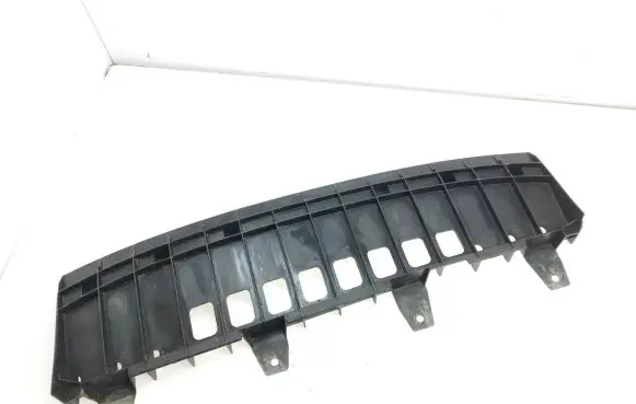 Front bumper skid plate/under tray