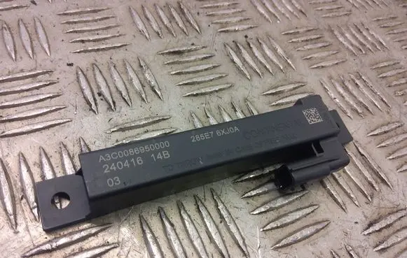 Nissan Qashqai J12 Keyless system antenna 285e76xj0a