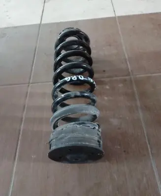 Mercedes-Benz ML W164 Rear coil spring