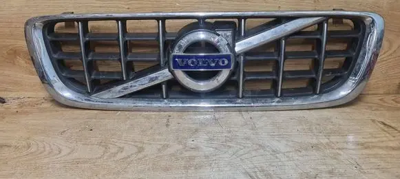 Volvo V70 Front bumper upper radiator grill 31283895