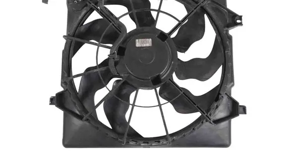 Hyundai Tucson TL Radiator cooling fan shroud 25304D7120