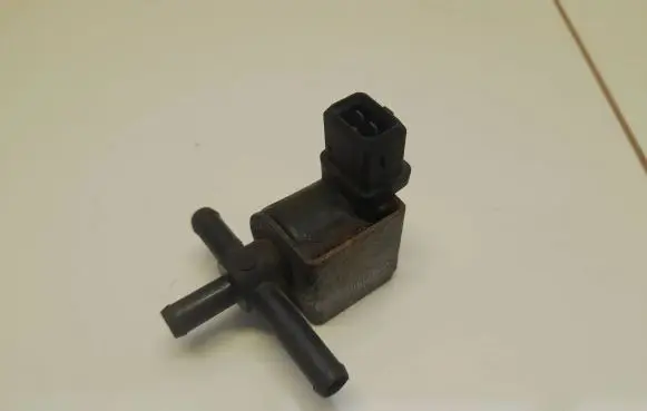 Volkswagen New Beetle Turbo solenoid valve 058906283