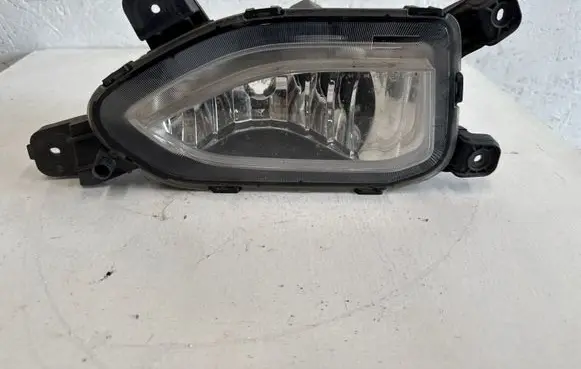 Hyundai Kona I Front fog light 92202J9