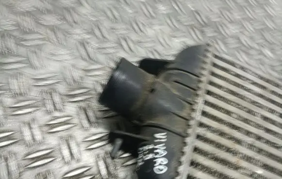 Opel Vivaro Intercooler radiator