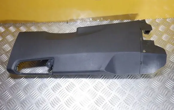 Audi Q7 4M (B) pillar trim (bottom) 4M0867239D
