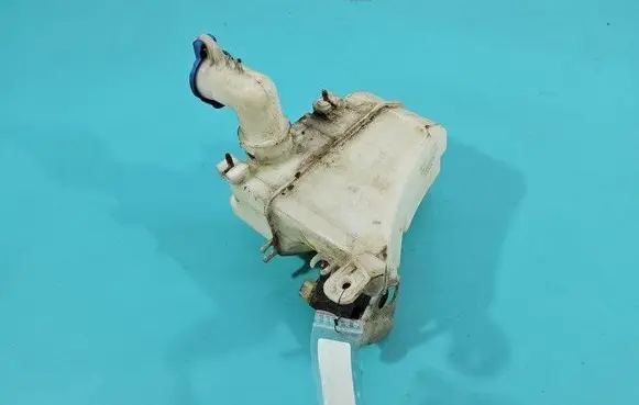 KIA Picanto Windshield washer fluid reservoir/tank 98610-07000 IMPRK1497057