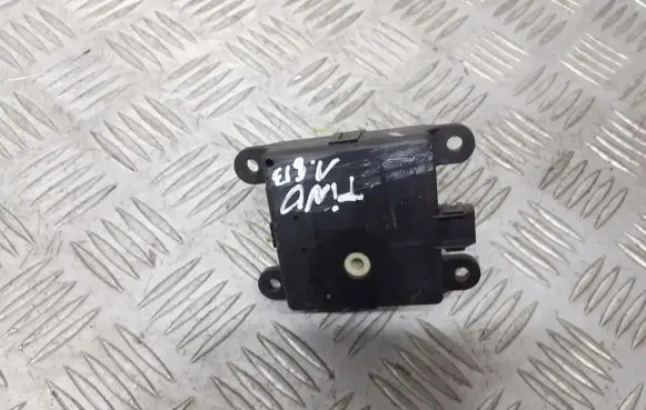 Nissan Almera Tino Central body control module 3C27030840