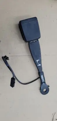 Audi A4 S4 B9 Front seatbelt buckle 8W0857755