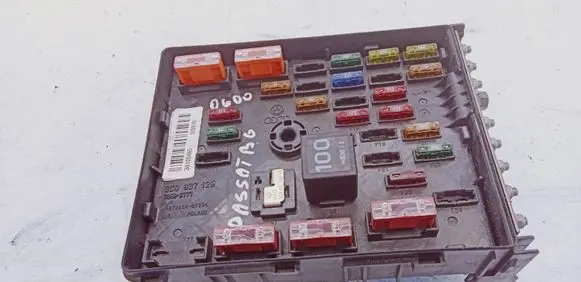 Volkswagen PASSAT B6 Fuse module 3C0937125 63592777