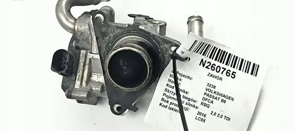 Volkswagen PASSAT B8 EGR valve 04L131501R
