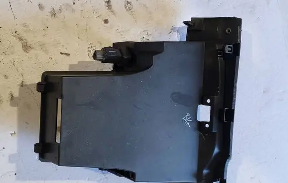 Nissan Note (E12) Glove box 685S13VV0A 685203V