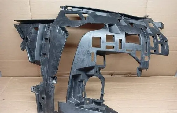 Citroen DS7 Crossback Front bumper mounting bracket 9819738080 962783