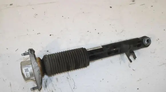BMW X6 F16 Rear shock absorber/damper 6867865