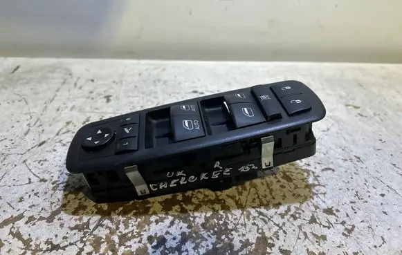 Jeep Cherokee Electric window control switch 68271208AA 331300 10130140