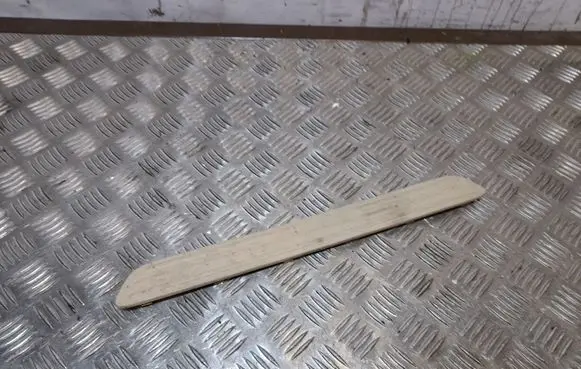 Volkswagen Touareg II Front sill trim cover
