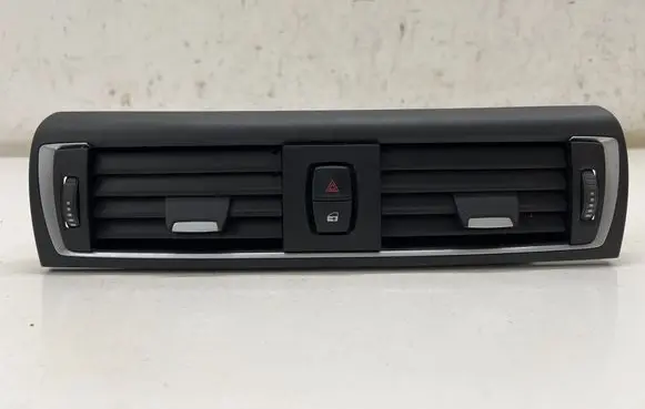 BMW 1 F20 F21 Dash center air vent grill 9317944
