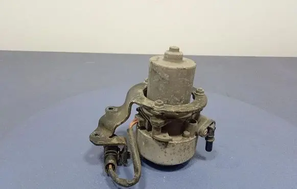 Volkswagen Golf Sportsvan Vacuum pump 5Q0612181
