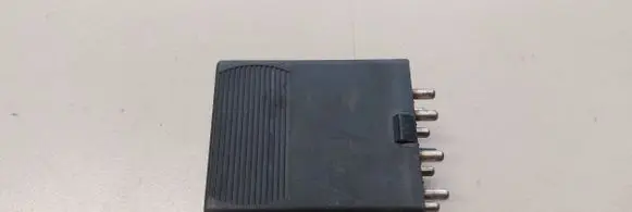 Mercedes-Benz 190 W201 Fuel pump relay 0065458732
