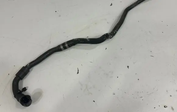 BMW 5 G30 G31 Engine coolant pipe/hose 8573234