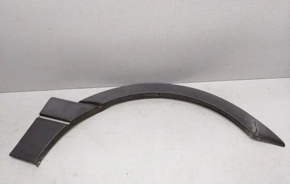 Volkswagen PASSAT B3 Front arch 357853086