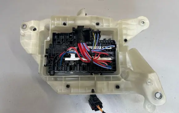 Volvo XC60 Fuse module 31384034