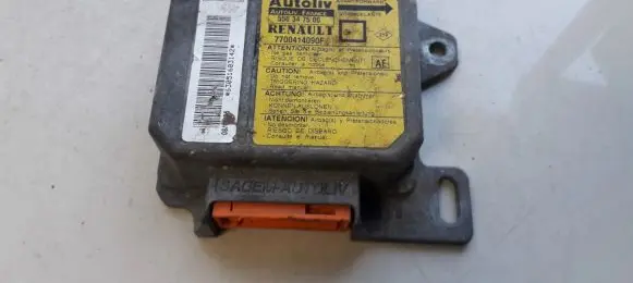 Renault Megane I Airbag control unit/module 7700414090F 550347500