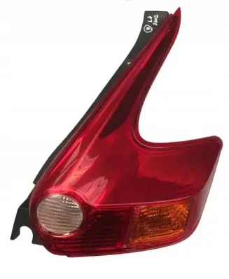 Nissan Juke I F15 Rear/tail lights