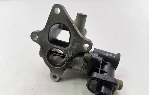 Honda CR-V EGR valve 0120101040