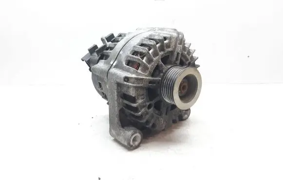 BMW 1 E82 E88 Generator/alternator 7802261