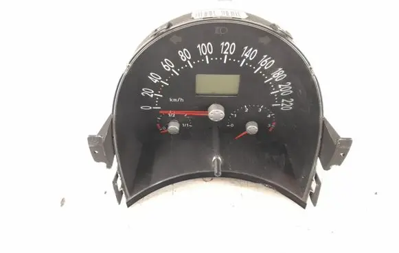 Volkswagen New Beetle Speedometer (instrument cluster) 1C0920800 1C0920800B