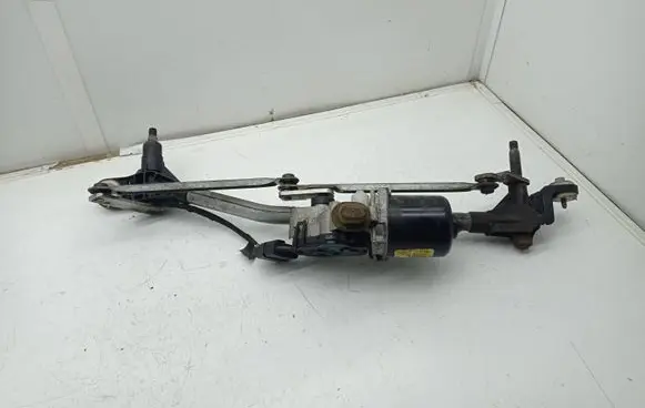 Renault Megane III Front wiper linkage and motor