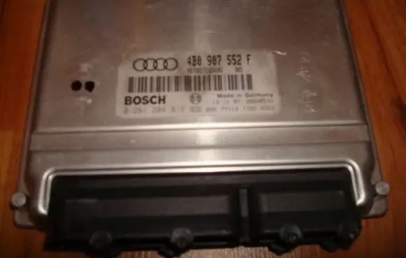 Audi A4 S4 B5 8D Engine control unit/module 4B0907552F