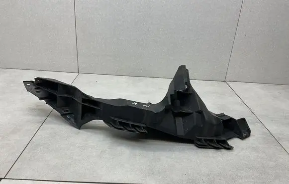 Audi A1 Headlight/headlamp mounting bracket 8X0805607