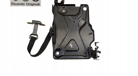 Fiat 500L Battery tray 51889437