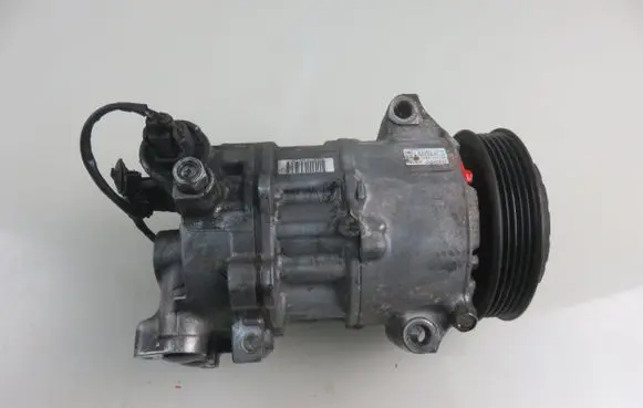 Toyota Avensis T270 Air conditioning (A/C) compressor (pump) 4472500852