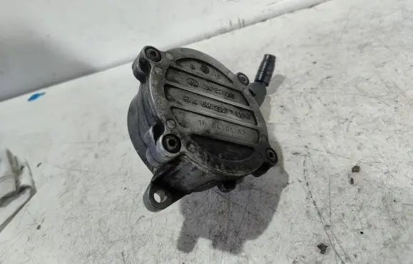 Mercedes-Benz C W203 Vacuum pump A6462300165