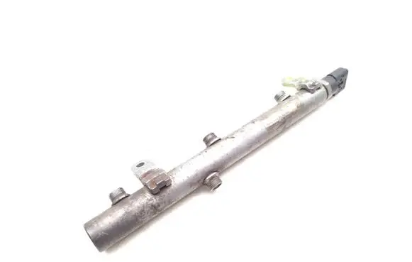 Mercedes-Benz R W251 Fuel main line pipe A6420700695