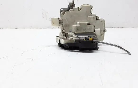 Seat Exeo (3R) Rear door lock 8E0839015AA