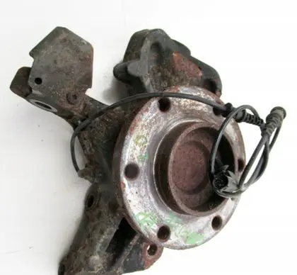 Volkswagen Crafter Front wheel hub spindle knuckle