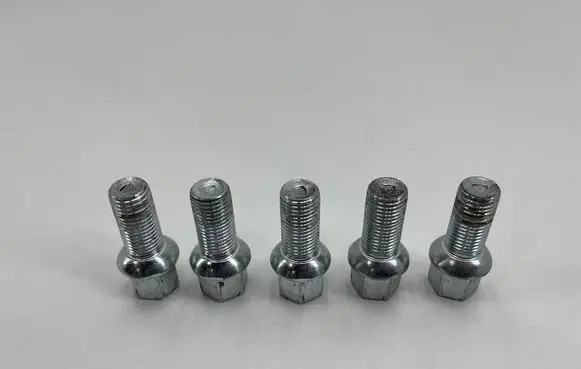 Cupra Formentor Nuts/bolts 