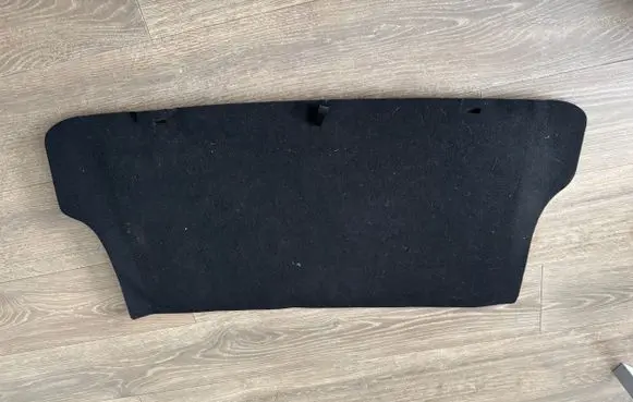 Trunk/boot floor carpet liner