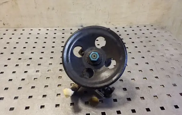 KIA Sorento Power steering pump