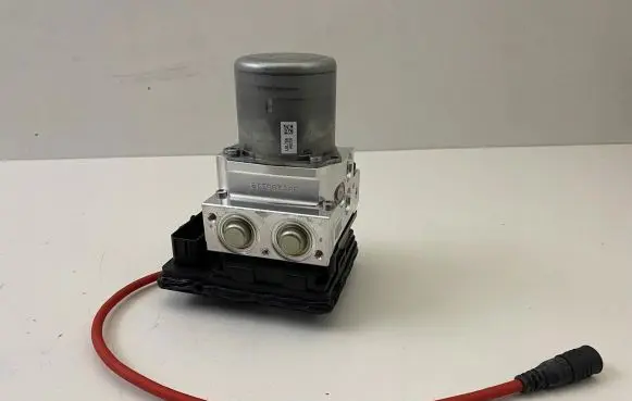 Mini One - Cooper Coupe R56 ABS Pump 9807822