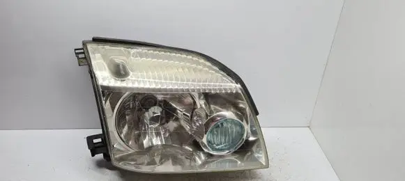 Nissan X-Trail T30 Headlight/headlamp